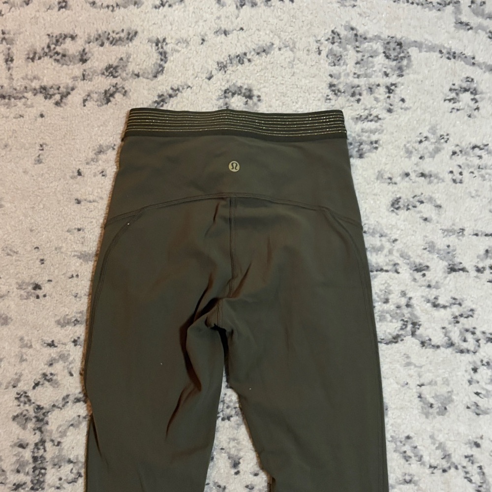 Lulúlemon Olive Green Leggings Size S like new